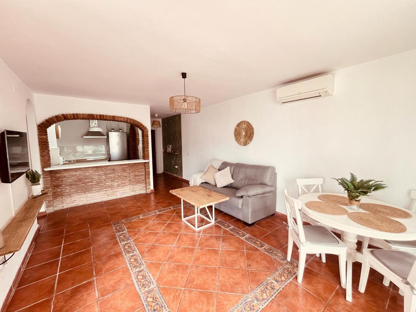 Apartamento Pueblo Evita Apartman Benalmádena Kültér fotó